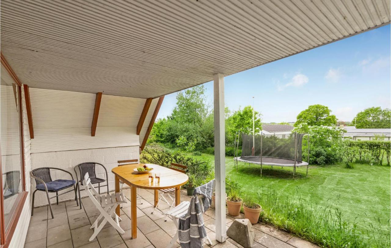 Amazing Home In Logstrup With Kitchen Dış mekan fotoğraf