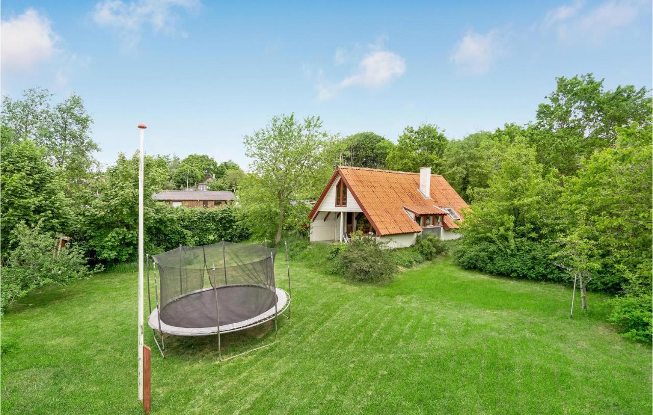 Amazing Home In Logstrup With Kitchen Dış mekan fotoğraf