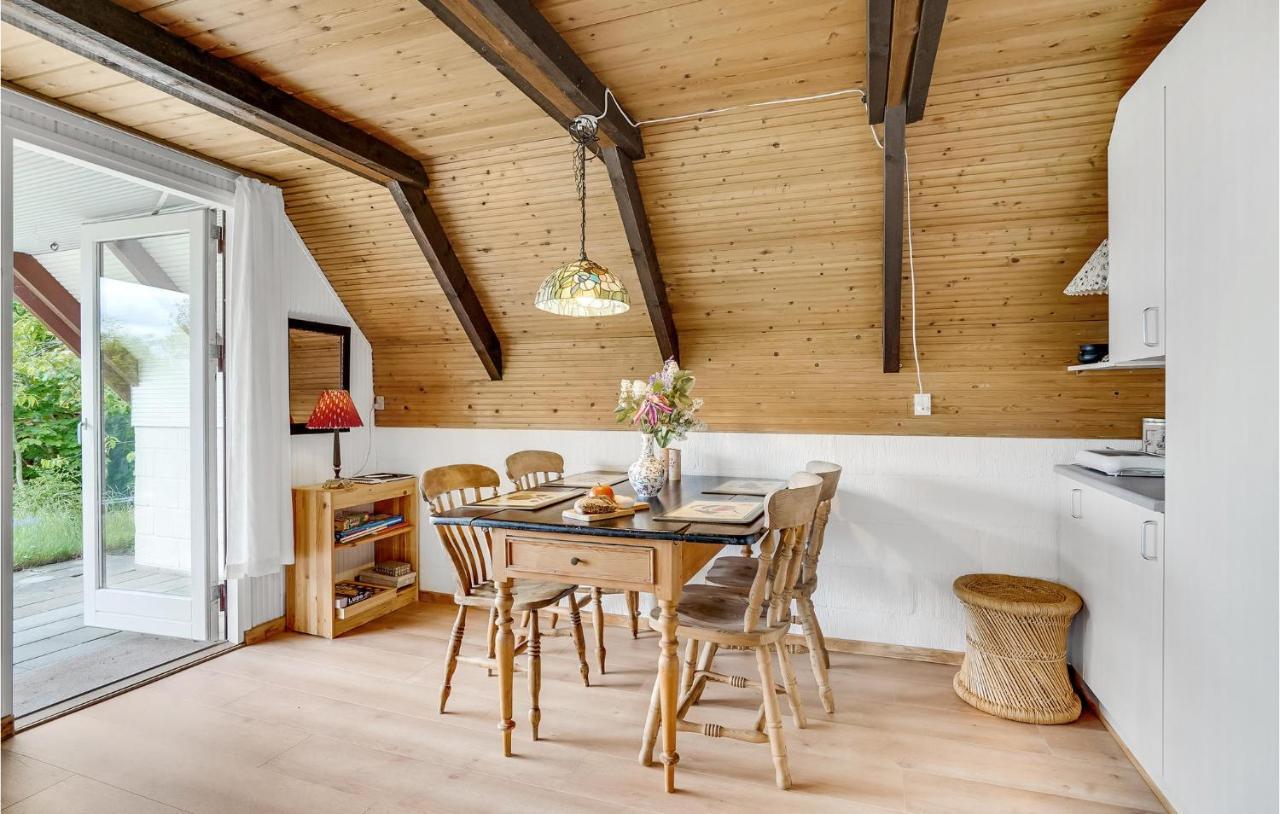 Amazing Home In Logstrup With Kitchen Dış mekan fotoğraf