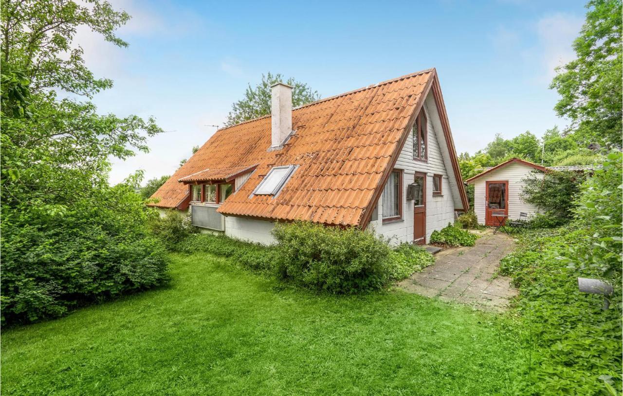 Amazing Home In Logstrup With Kitchen Dış mekan fotoğraf