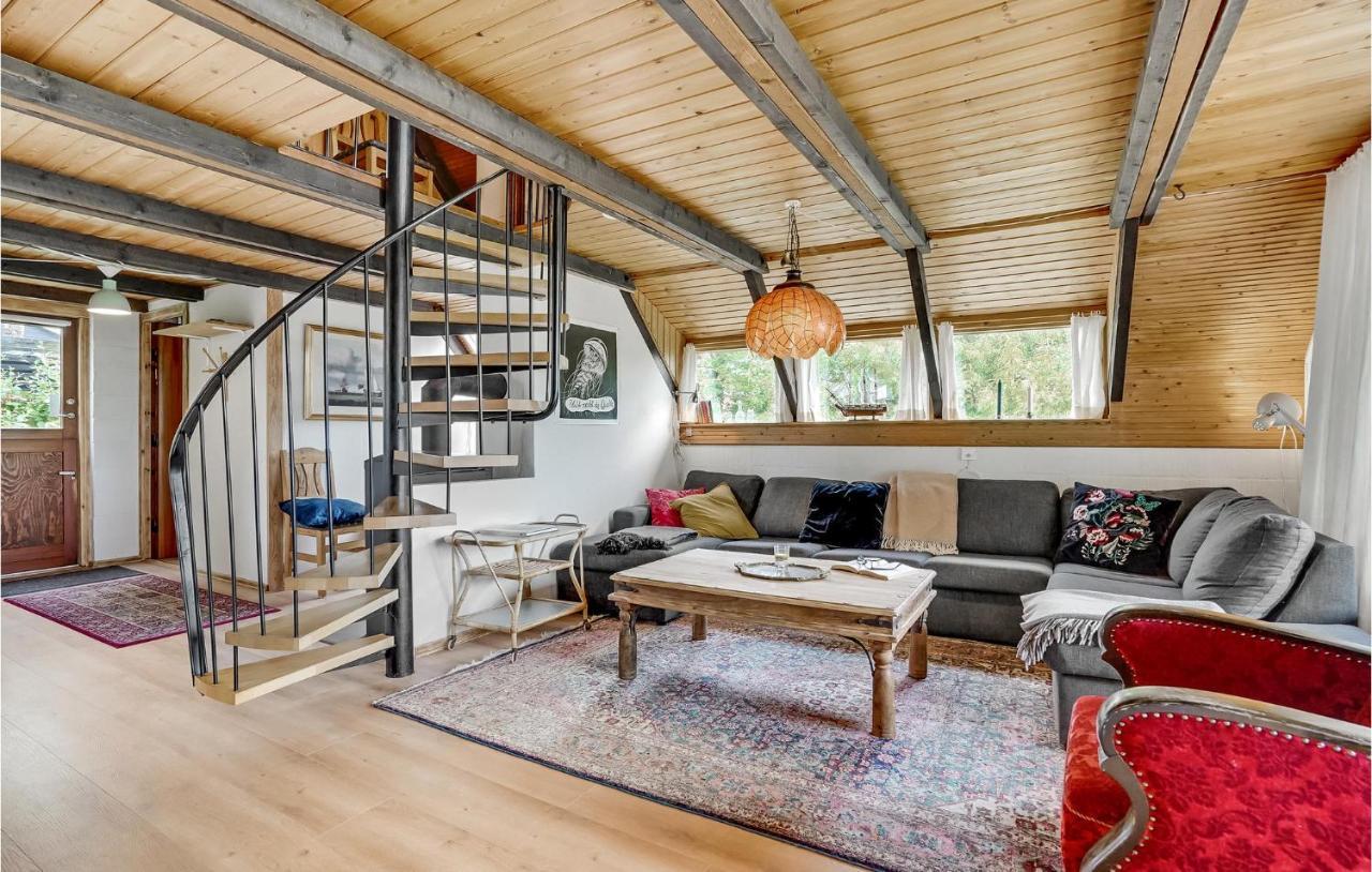 Amazing Home In Logstrup With Kitchen Dış mekan fotoğraf